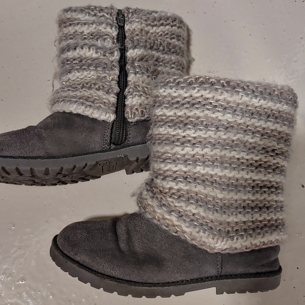 Cat and Jack boots